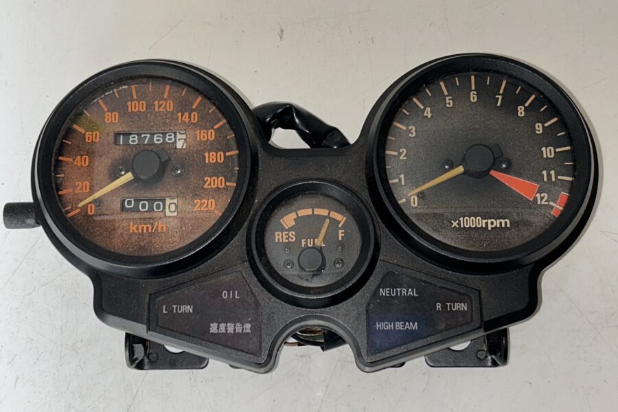  HONDA(ホンダ) CBX550Fメーター修理＆レストアのBEFOREイメージ
