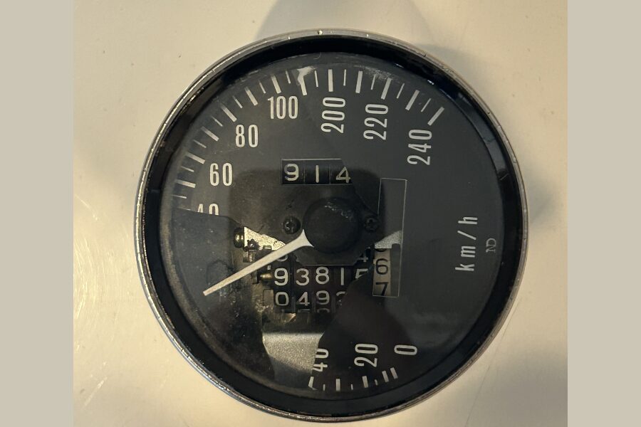  Kawasaki(カワサキ) Z2（750RS）メーター修理＆レストアのBEFOREイメージ